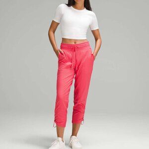 NWT Lululemon Dance Studio Mid Rise Cropped Pants (Lined) - Size 10